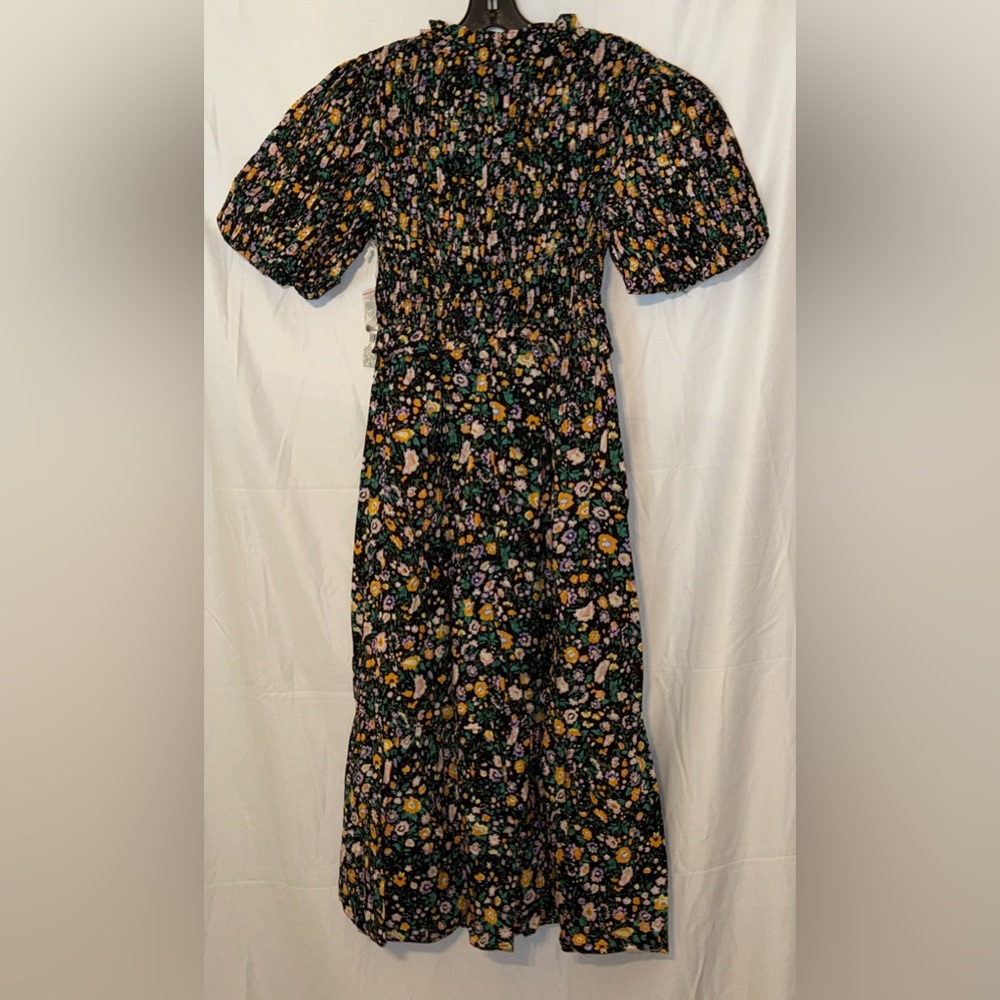 HYACINTH HOUSE

Black Multi Floral Smocked Samantha Midi Dress - Picture 8 of 12